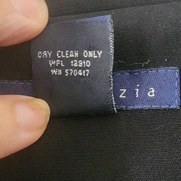 Black jacket - Picture 4 of 8